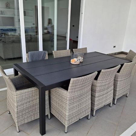 פוארטו קאלרו Villa Lanzarote מראה חיצוני תמונה