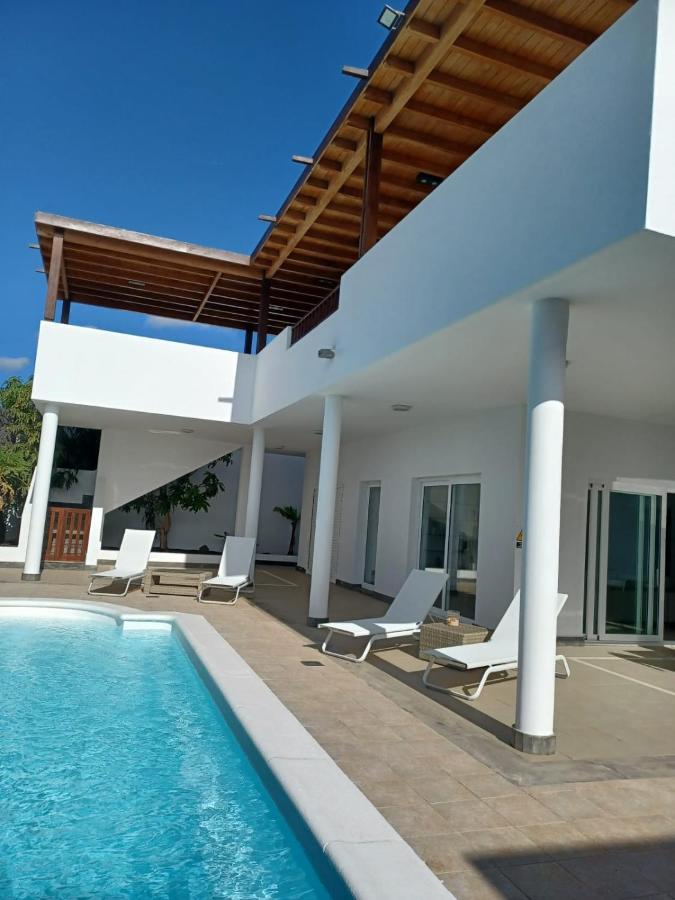 פוארטו קאלרו Villa Lanzarote מראה חיצוני תמונה