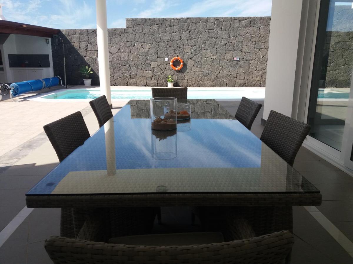 פוארטו קאלרו Villa Lanzarote מראה חיצוני תמונה